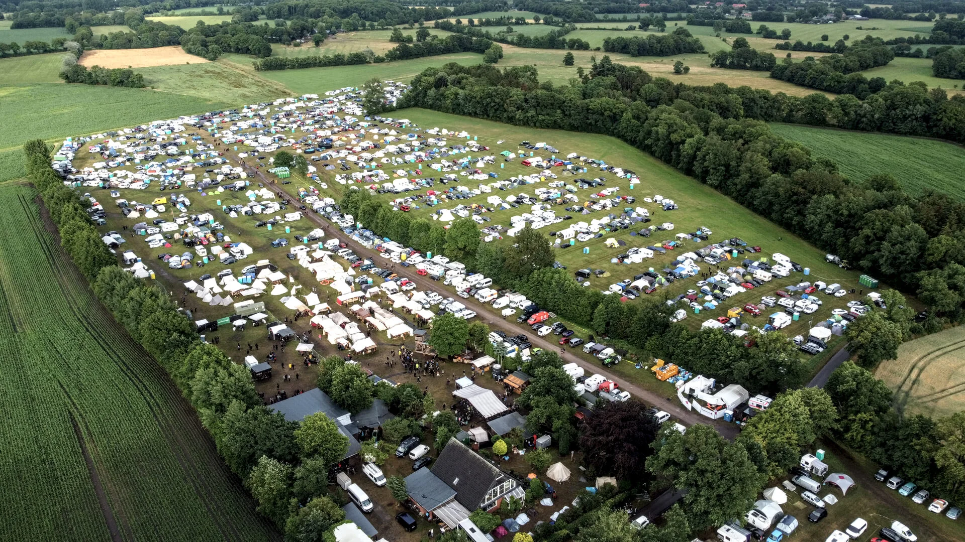 Luftaufnahme Hörnerfest 2023 — Drohnenfoto nk Digital Media